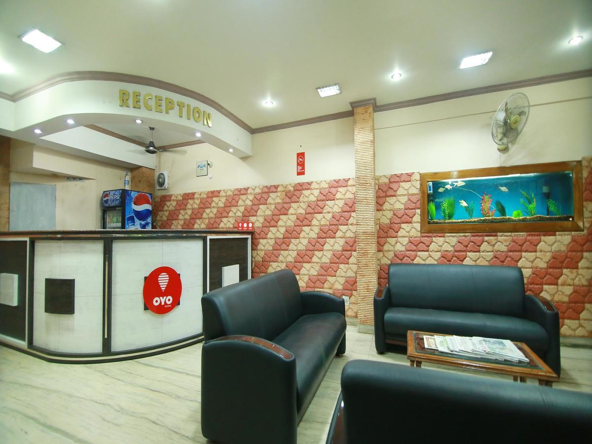 Oyo 4824 Hotel Star Kochi Dış mekan fotoğraf
