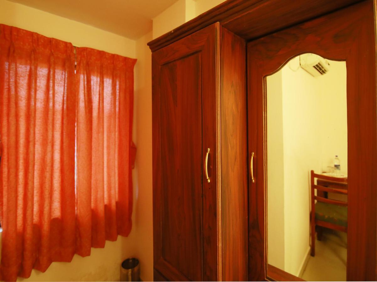 Oyo 4824 Hotel Star Kochi Dış mekan fotoğraf