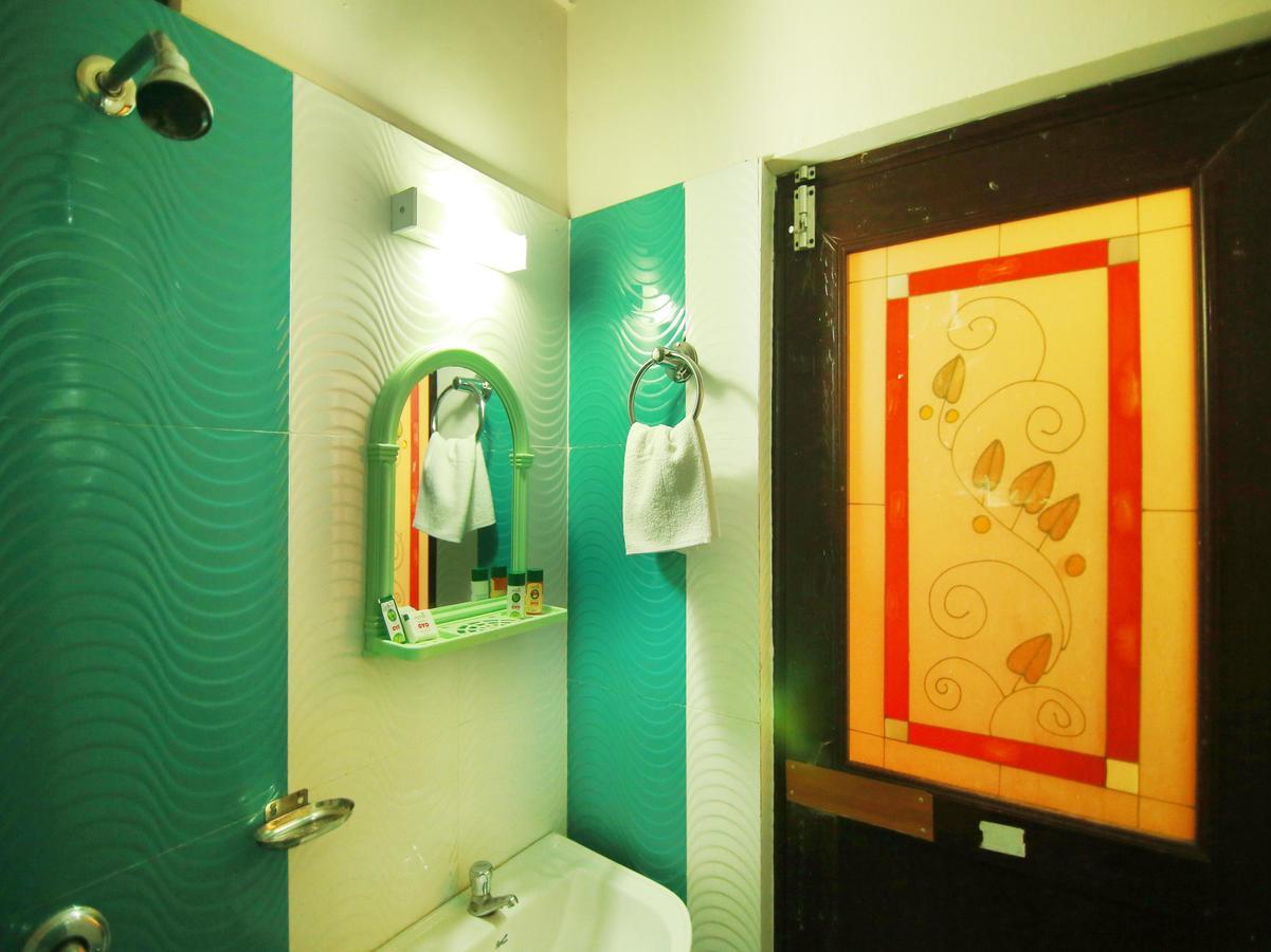 Oyo 4824 Hotel Star Kochi Dış mekan fotoğraf
